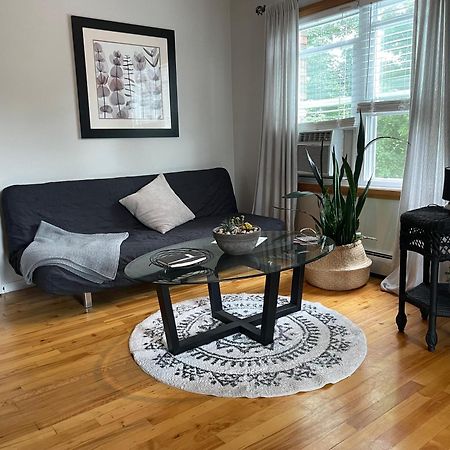 Au Coq Du Bonheur Bed and Breakfast Magog Εξωτερικό φωτογραφία