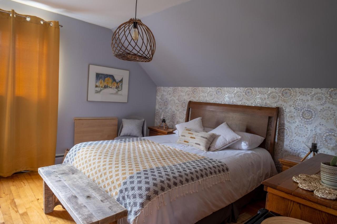 Au Coq Du Bonheur Bed and Breakfast Magog Εξωτερικό φωτογραφία